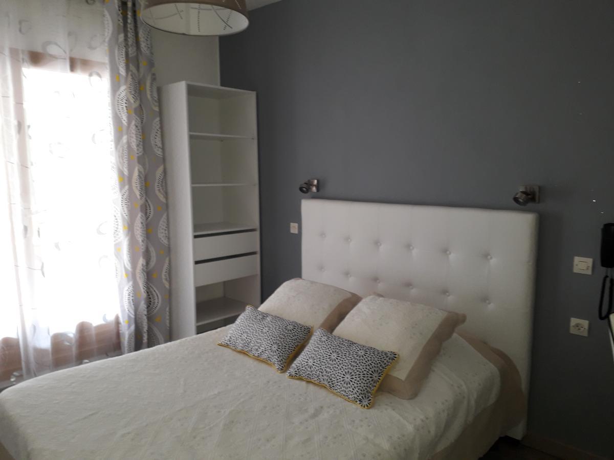 Hotel Le Chatelet Saint-Paul-de-Fenouillet Eksteriør billede